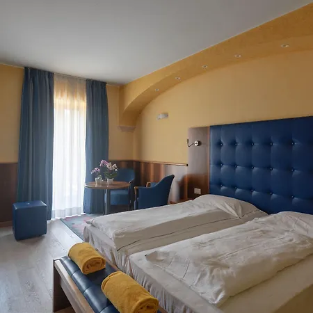 Grand Astoria فندق لافاروني
