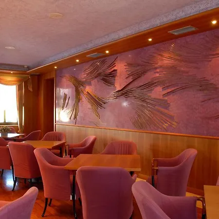 Grand Astoria 4*